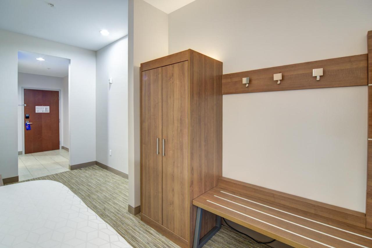 Holiday Inn Express Hotel & Suites Foley By Ihg Buitenkant foto