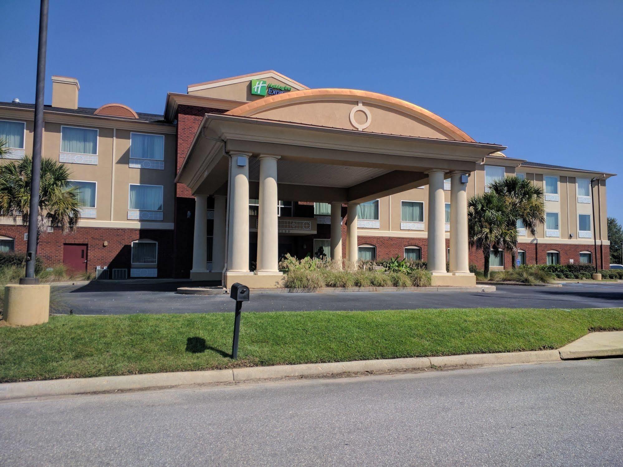Holiday Inn Express Hotel & Suites Foley By Ihg Buitenkant foto