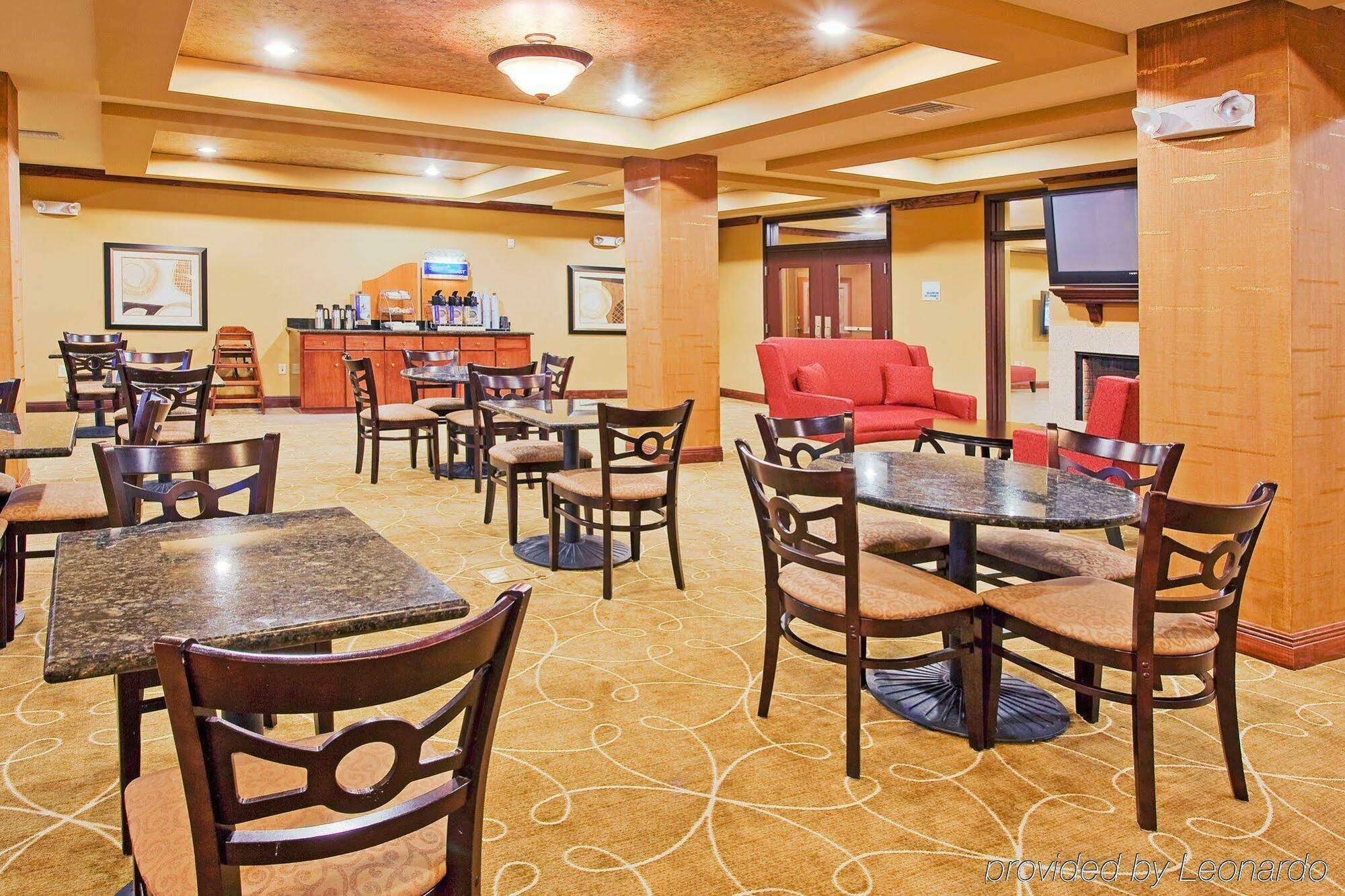 Holiday Inn Express Hotel & Suites Foley By Ihg Buitenkant foto